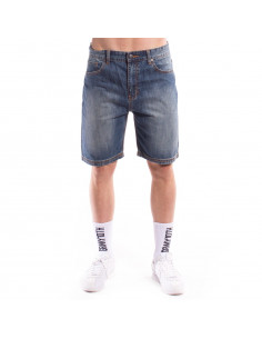 Pantalón corto vaquero... 2